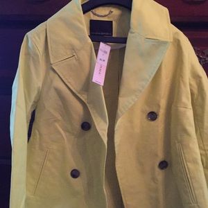 NWT  Bright Chartreuse Yellow Crop Swing Trench